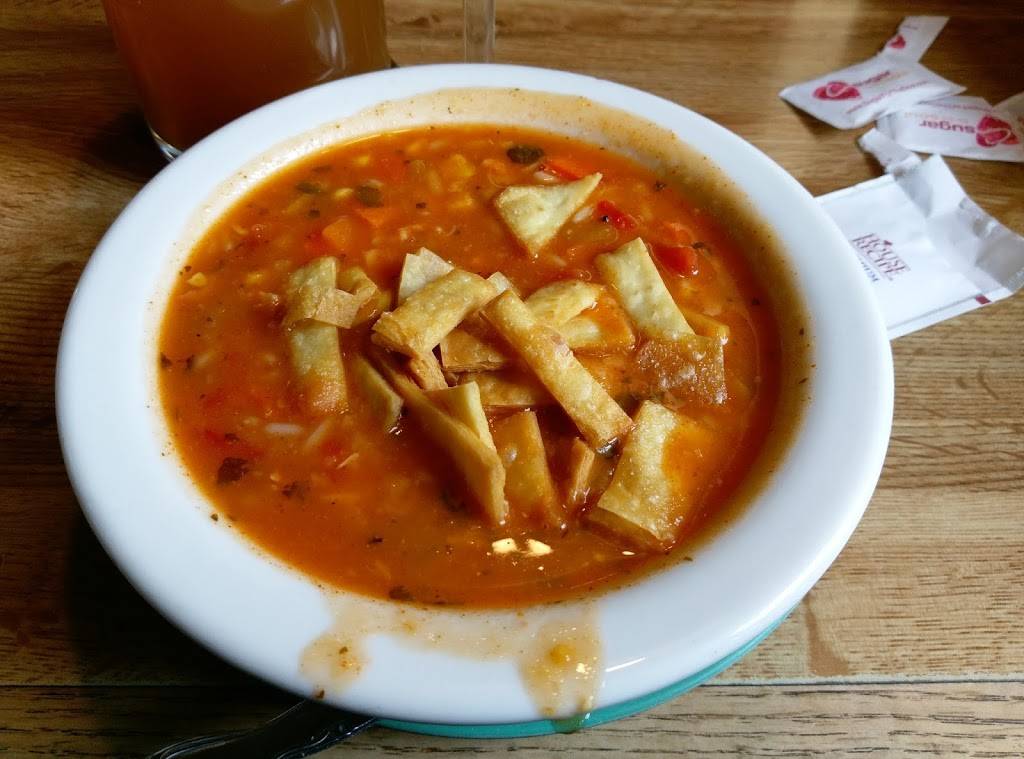 Huckleberry Square Restaurant | restaurant | 14423 Ambaum Blvd SW, Burien, WA 98166, USA | 2062467006 OR +1 206-246-7006