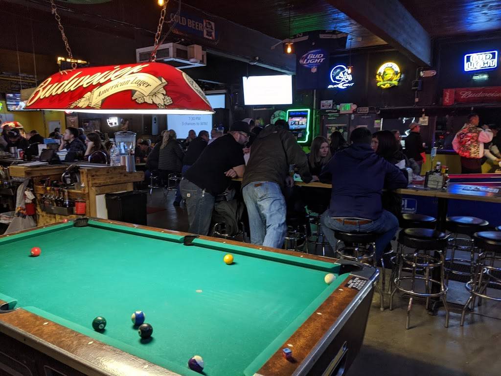 Log Cabin Pub | restaurant | 2719 E Valley Hwy E, Sumner, WA 98390, USA | 2538632905 OR +1 253-863-2905