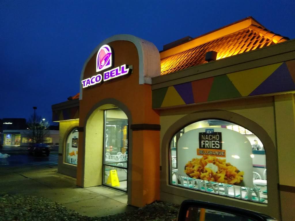 Taco Bell | meal takeaway | 100 Northtowne Square, Gibsonia, PA 15044, USA | 7244434088 OR +1 724-443-4088