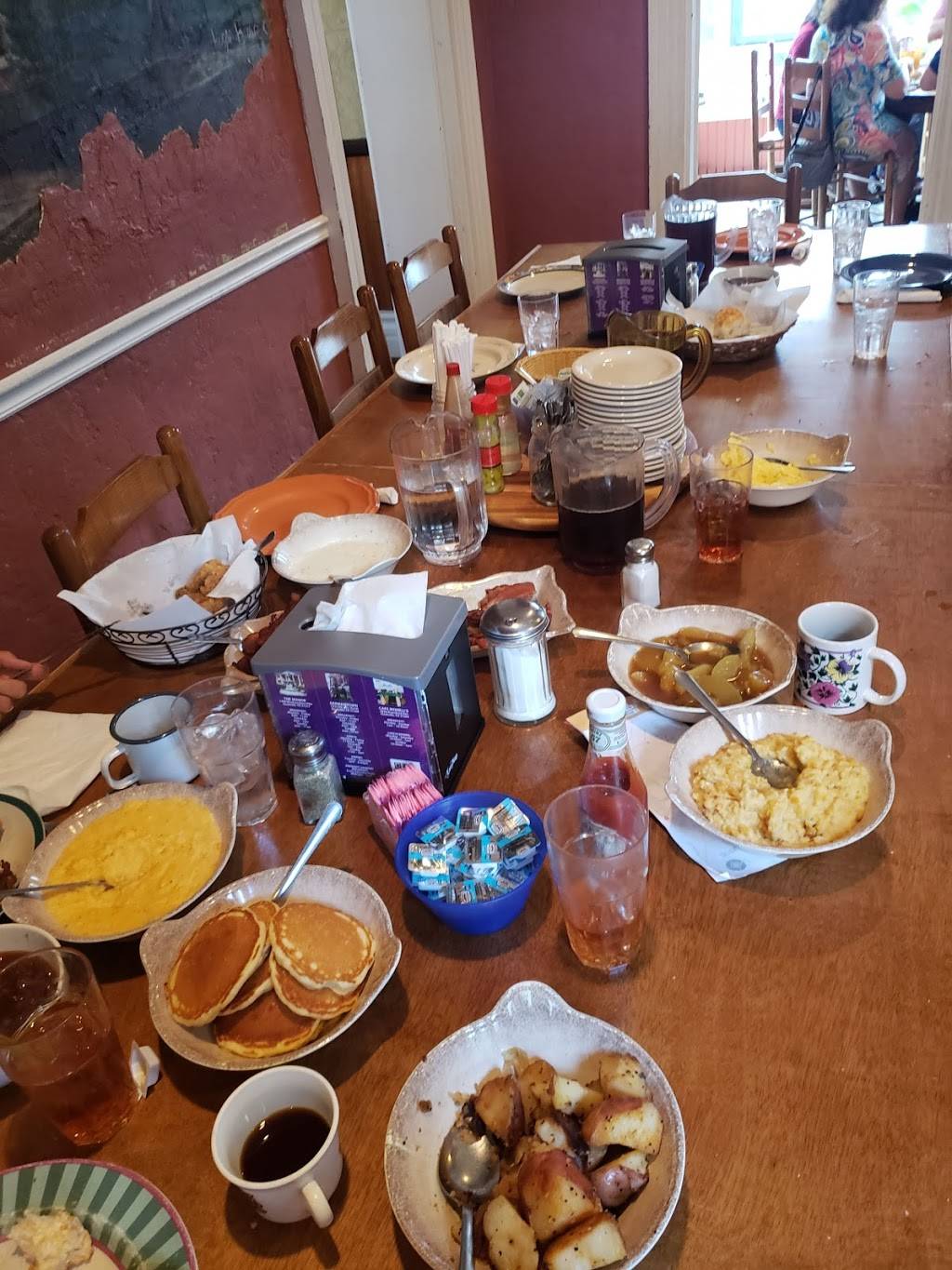 Monells | restaurant | 1235 6th Ave N, Nashville, TN 37208, USA | 6152484747 OR +1 615-248-4747