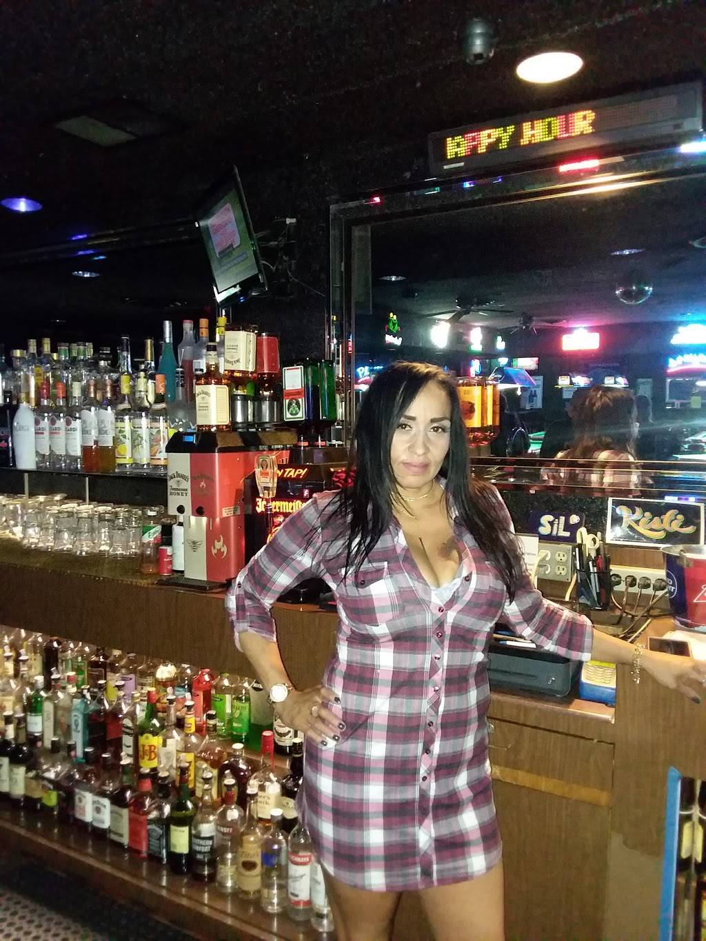 Players | restaurant | 11001 Central Ave, Ontario, CA 91762, USA | 9096288495 OR +1 909-628-8495