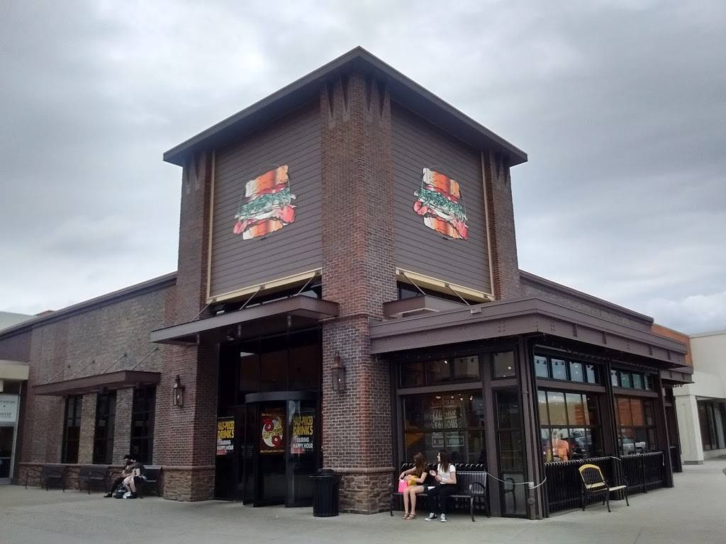 Primanti Bros. | restaurant | 23000 Eureka Rd, Taylor, MI 48180, USA | 7342870656 OR +1 734-287-0656