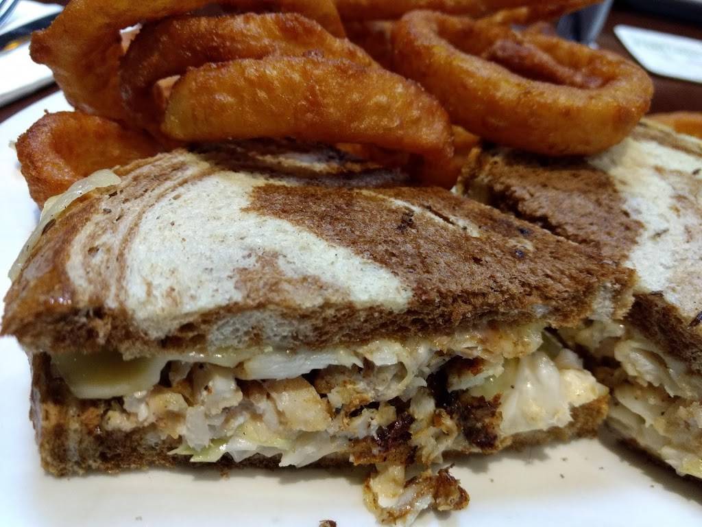 Mollys Tavern And Restaurant | restaurant | 35 Mont Vernon Rd, New Boston, NH 03037, USA | 6034871362 OR +1 603-487-1362