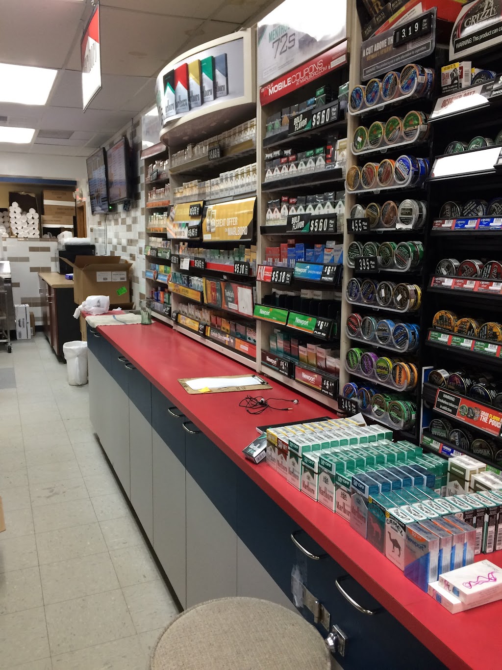 Shell | restaurant | 901 S Main St, Middlebury, IN 46540, USA | 5748259080 OR +1 574-825-9080