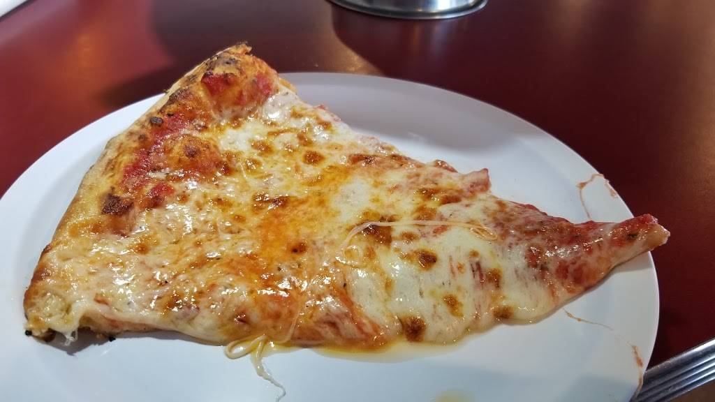 Gutis Pizza | restaurant | 625 Mt Clinton Pike, Harrisonburg, VA 22802, USA | 5404331055 OR +1 540-433-1055