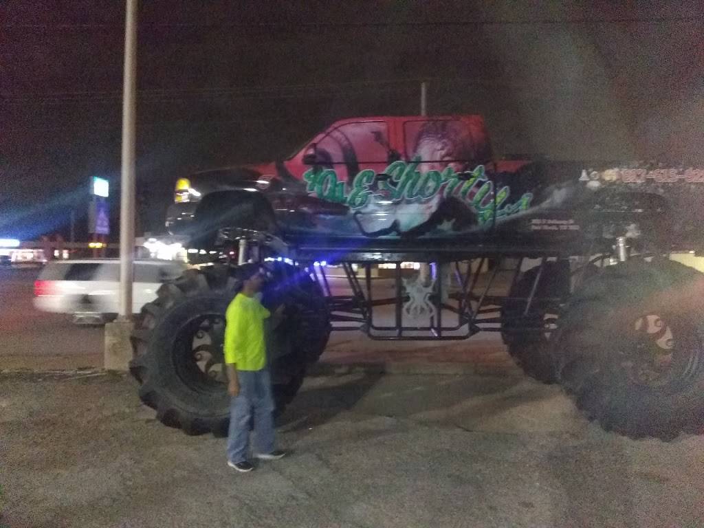 Nenas taqueria | restaurant | 3918 E Belknap St, Haltom City, TX 76111, USA | 8174285982 OR +1 817-428-5982