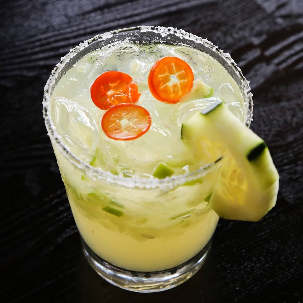 Mias Cantina - Wheeling | restaurant | 373 W Dundee Rd, Wheeling, IL 60090, USA | 8472438375 OR +1 847-243-8375