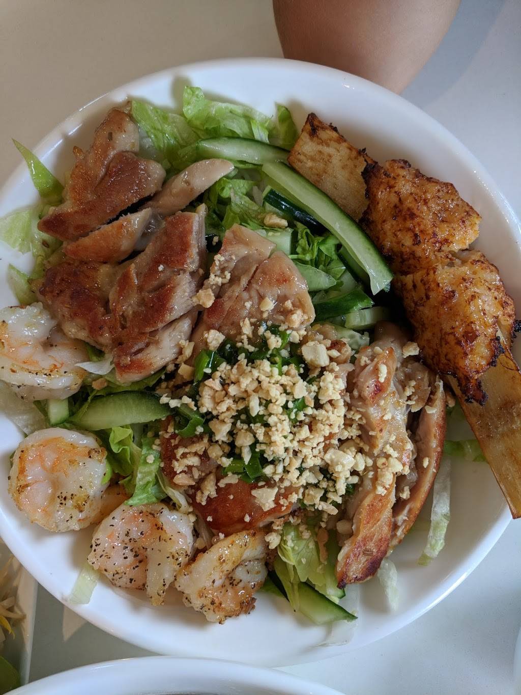 Big Pho | restaurant | 145 Mapleview Dr W, Barrie, ON L4N 9H7, Canada | 7057228188 OR +1 705-722-8188