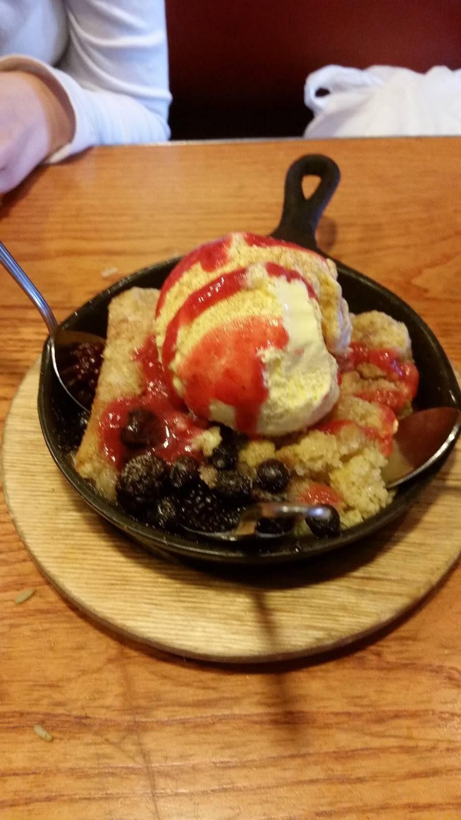 Chilis Grill & Bar | meal takeaway | 2627 Vista Way, Oceanside, CA 92054, USA | 7609671064 OR +1 760-967-1064