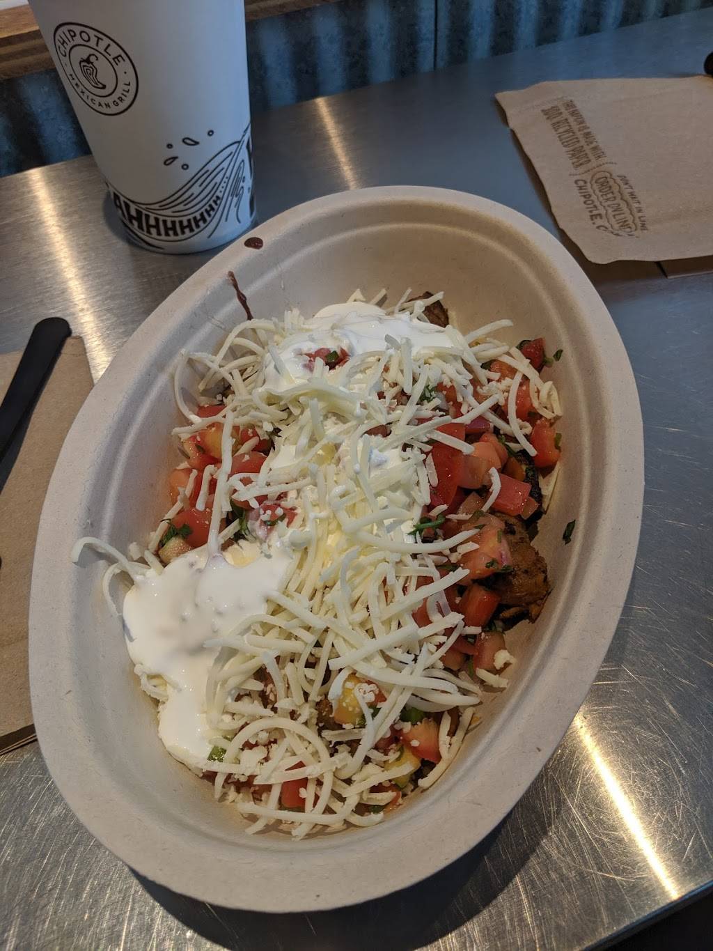 Chipotle Mexican Grill | restaurant | 3900 Hillsboro Pike Ste 28, Nashville, TN 37215, USA | 6152929199 OR +1 615-292-9199