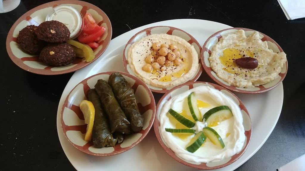 Zeinas Cafe and Catering | restaurant | 607 Varick St, Utica, NY 13502, USA | 3157380297 OR +1 315-738-0297