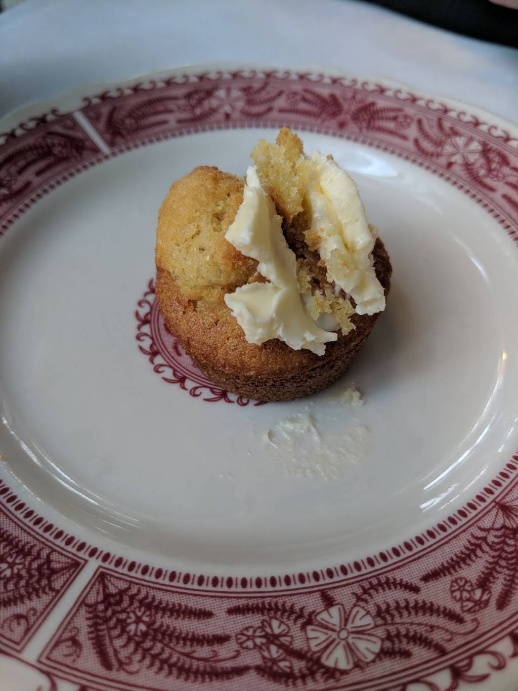 Southern Bistro | restaurant | 4920 Roswell Rd, Atlanta, GA 30342, USA | 4047058444 OR +1 404-705-8444