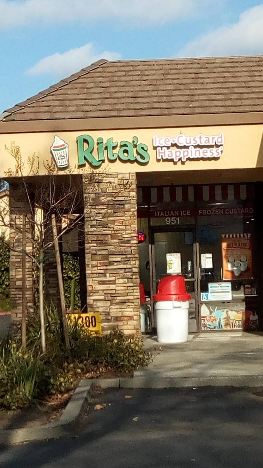 Ritas Italian Ice & Frozen Custard | restaurant | 951 Alamo Dr, Vacaville, CA 95687, USA | 7073171066 OR +1 707-317-1066