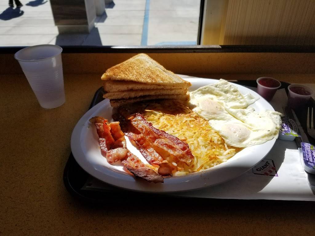 Nations Giant Hamburgers | meal takeaway | 3574 N Tracy Blvd, Tracy, CA 95376, USA | 2098358772 OR +1 209-835-8772