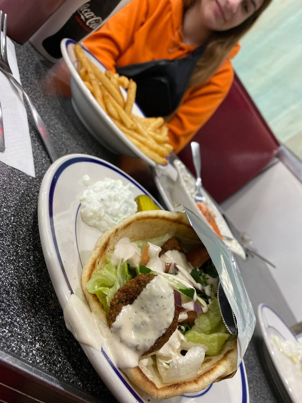 petos | restaurant | 6020 E 82nd St H&M suit #1411 Main Entrance, Indianapolis, IN 46250, USA | 3178422727 OR +1 317-842-2727