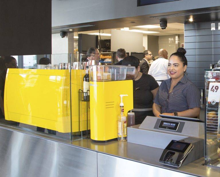 Linman Family McDonald’s | restaurant | 576 NW Main St NW, Bourbonnais, IL 60914, USA | 8154229052 OR +1 815-422-9052