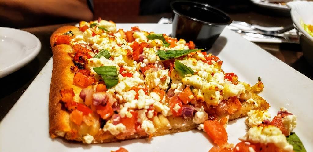 CJs Tap and Grill | restaurant | 9, 1 Strathy Rd, Cobourg, ON K9A 5J6, Canada | 9053729784 OR +1 905-372-9784