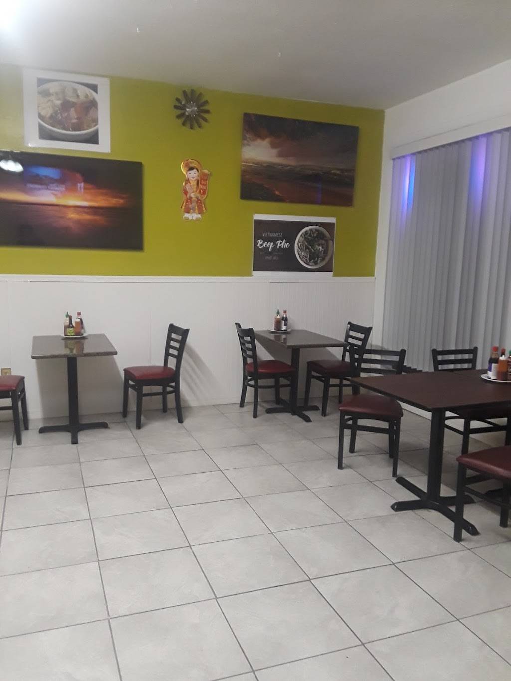 Miss Saigon Deli | restaurant | 3474 S Hopkins Ave, Titusville, FL 32780, USA | 3215672700 OR +1 321-567-2700