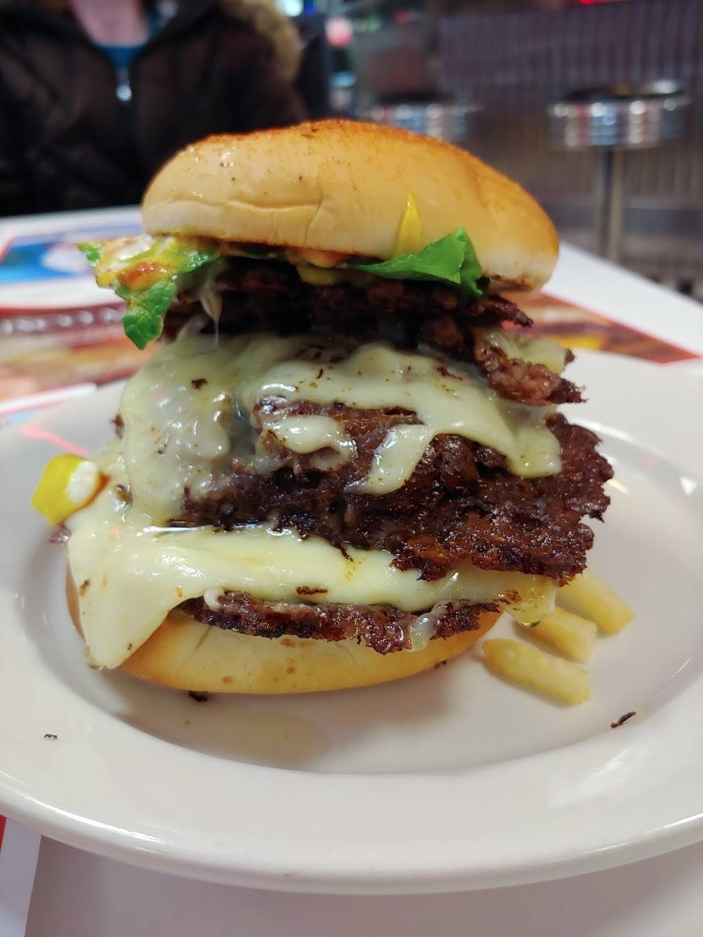 Steak n Shake | restaurant | 1415 SW Wanamaker Rd, Topeka, KS 66604, USA | 7852739711 OR +1 785-273-9711