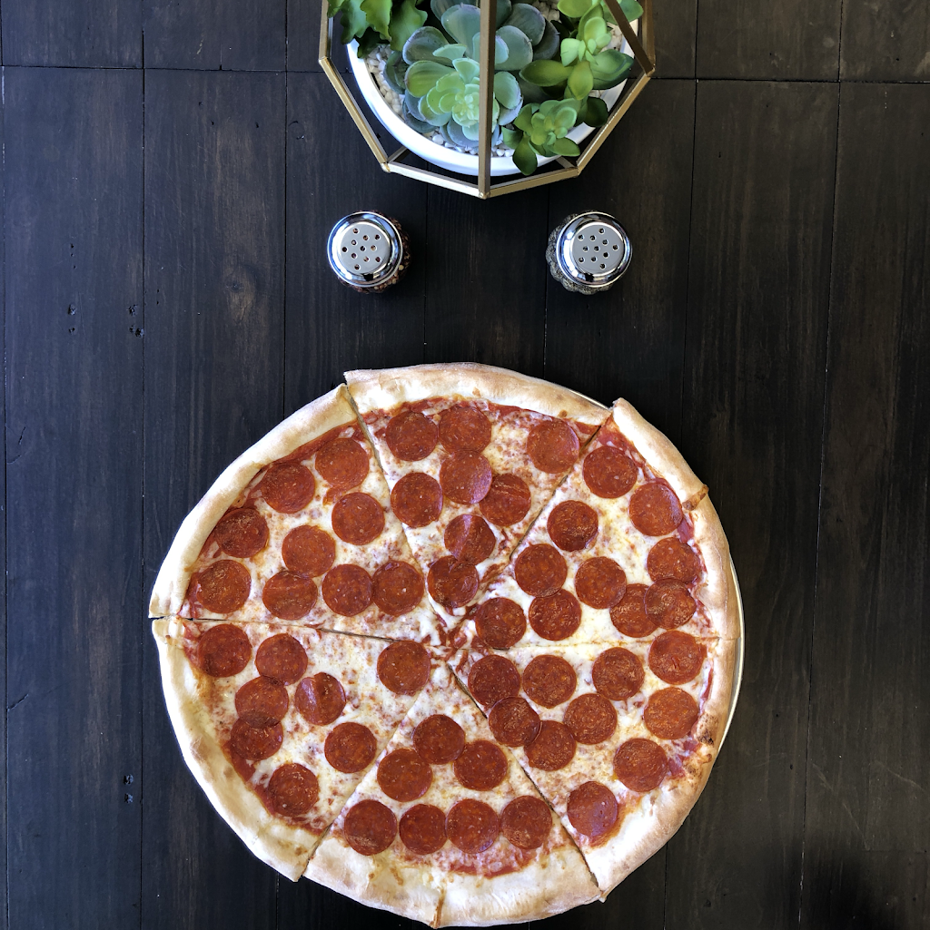 Richies Pizza-Eatery | restaurant | 465 Atlantic Ave, East Rockaway, NY 11518, USA | 5162263636 OR +1 516-226-3636