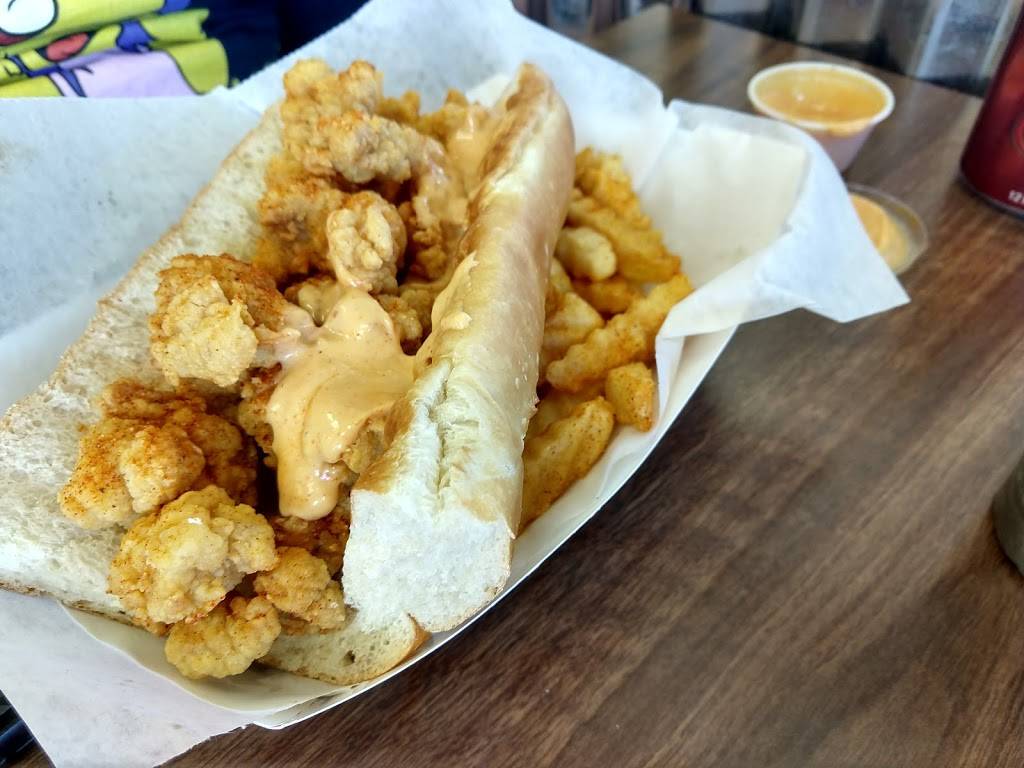 Da Chicken Shak & More | restaurant | 1112 W 31st St S, Wichita, KS 67217, USA | 3165502145 OR +1 316-550-2145