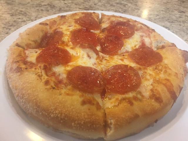 Carmines | restaurant | 3570 West Chester Pike, Newtown Square, PA 19073, USA | 6103569009 OR +1 610-356-9009