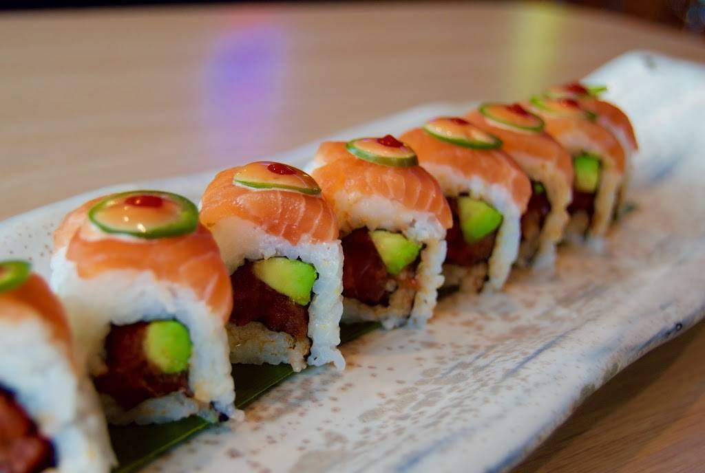 Catch of the Day Seafood & Sushi | restaurant | 9720 Jones Rd #100, Houston, TX 77065, USA | 2818947775 OR +1 281-894-7775