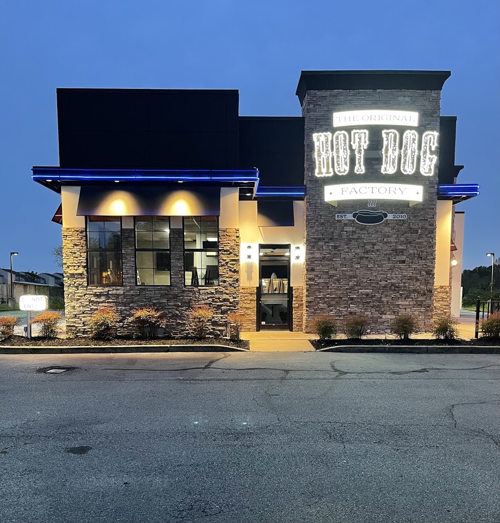 THE ORIGINAL HOT DOG FACTORY and Spice Wing | restaurant | 4265 Hacks Cross Rd, Memphis, TN 38125, USA | 9017485128 OR +1 901-748-5128