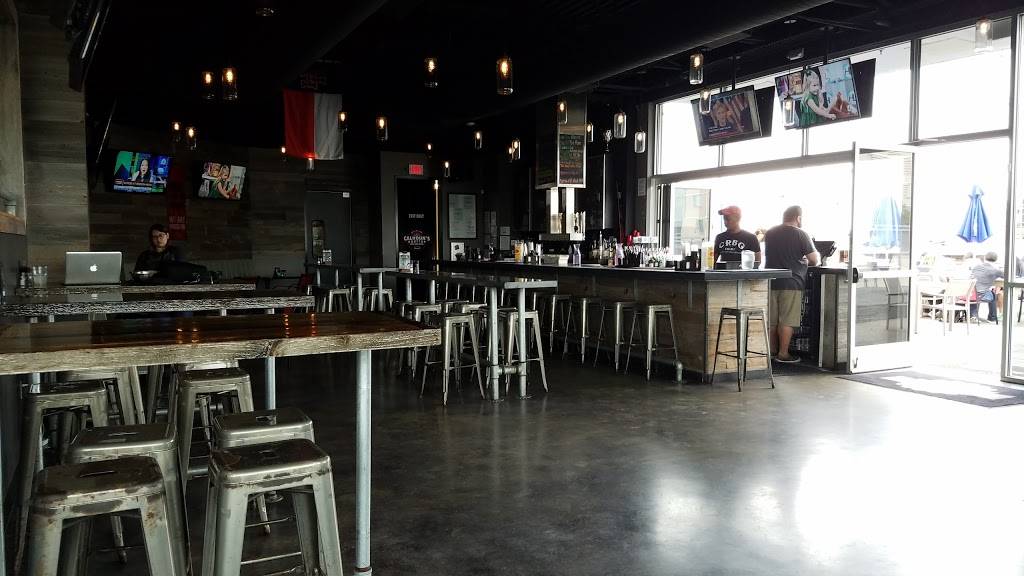 Calhouns Rooftop | restaurant | 4701 Calhoun Rd #200, Houston, TX 77004, USA | 8326498849 OR +1 832-649-8849