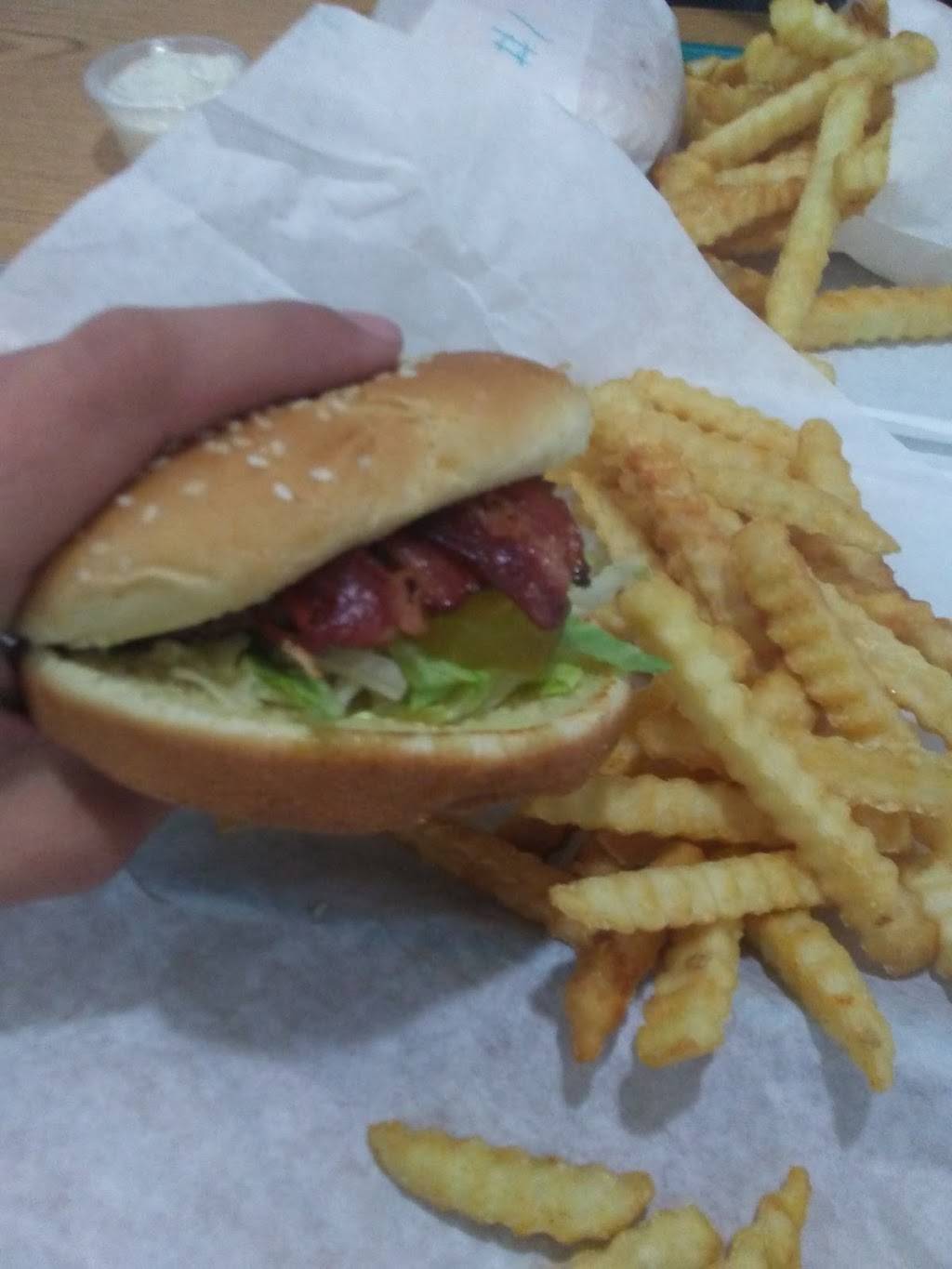 Rainbow Drive In | restaurant | 115 E Visalia Rd, Farmersville, CA 93223, USA | 5597470337 OR +1 559-747-0337