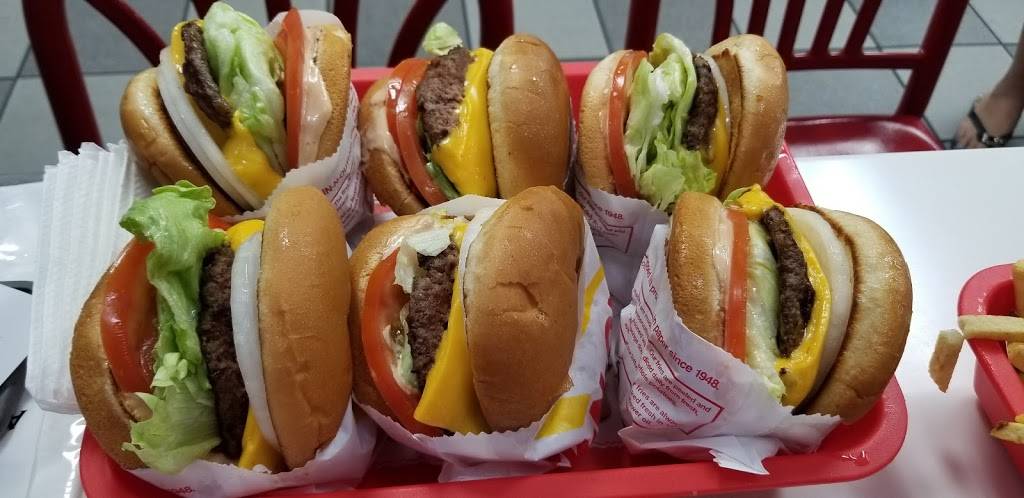 In-N-Out Burger | restaurant | 31465 Avenue E, Yucaipa, CA 92399, USA | 8007861000 OR +1 800-786-1000