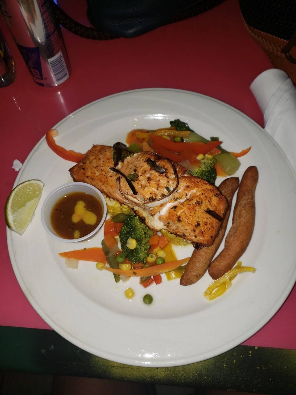 Caribbean Choice Bakery & Restaurant | bakery | 2845 N Military Trl STE 6, West Palm Beach, FL 33409, USA | 5616829014 OR +1 561-682-9014