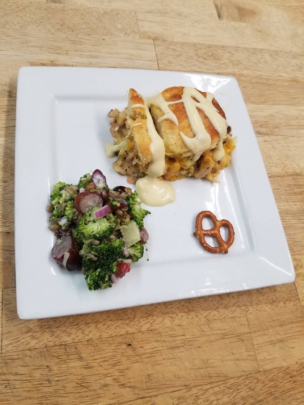 Nine East Coffee | cafe | 9 E Stephenson St, Freeport, IL 61032, USA | 8152337300 OR +1 815-233-7300