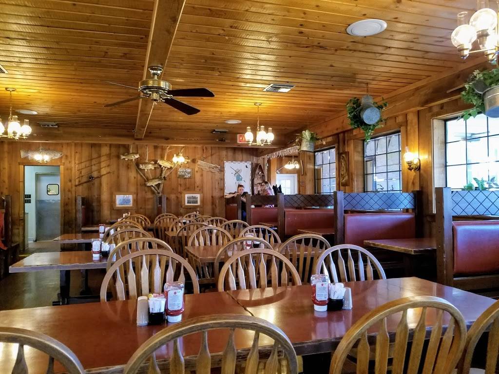 The Lakehouse | restaurant | 1655 Junction Hwy, Kerrville, TX 78028, USA | 8308953188 OR +1 830-895-3188