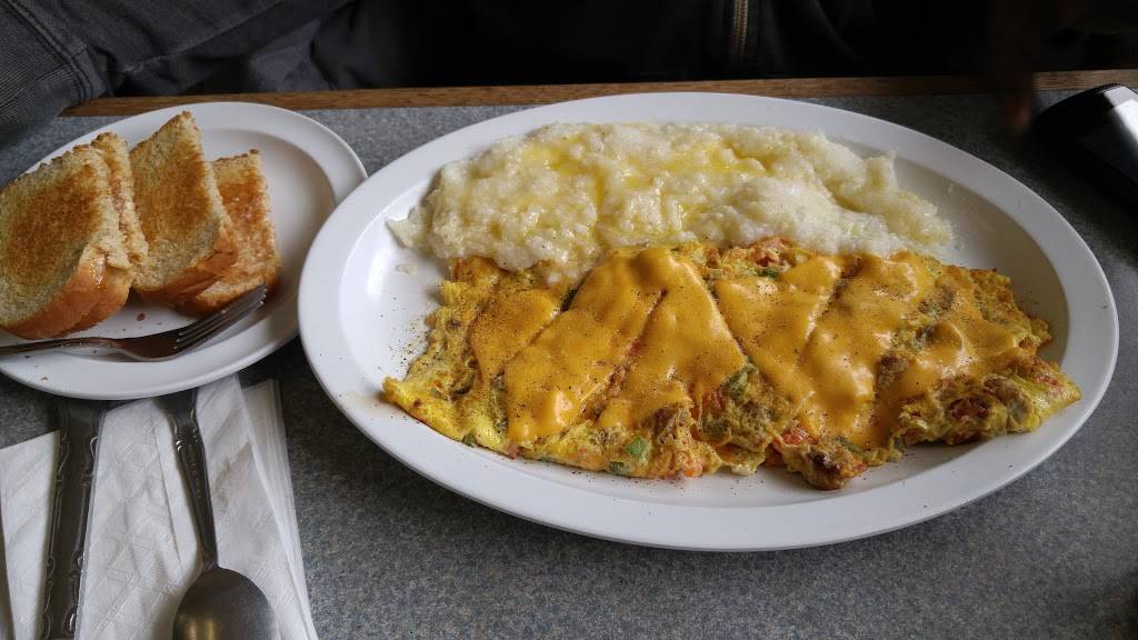 Johns Drive-In | restaurant | 5900 S Ashland Ave, Chicago, IL 60636, USA | 7739256177 OR +1 773-925-6177