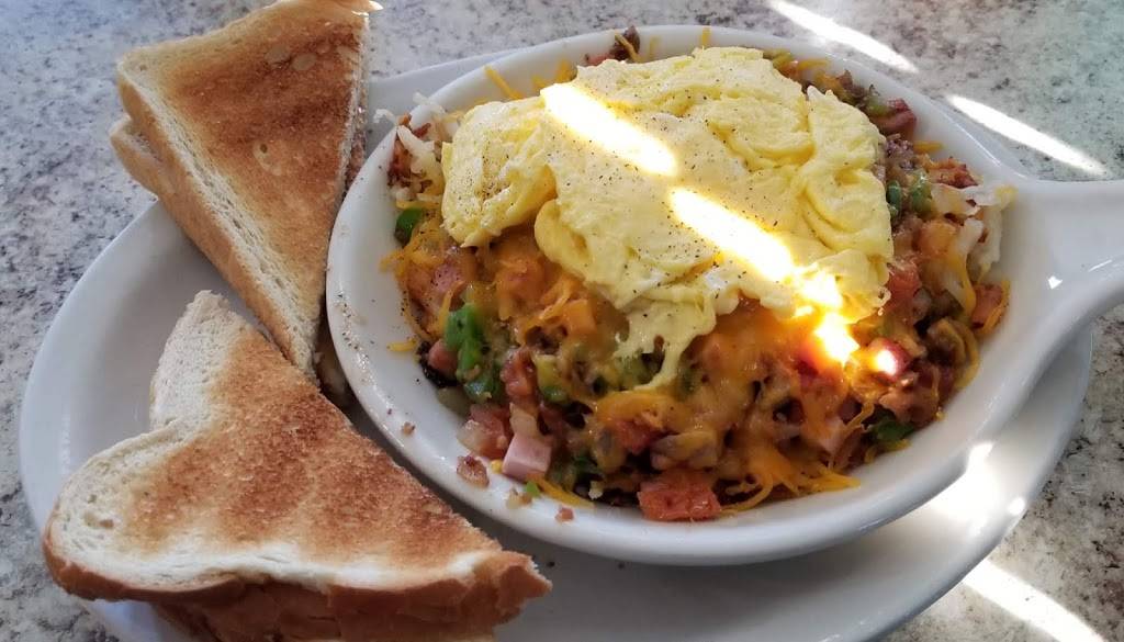 Pioneer Family Restaurant | restaurant | 244 N Pioneer Park Rd, Westfield, WI 53964, USA | 6082963121 OR +1 608-296-3121