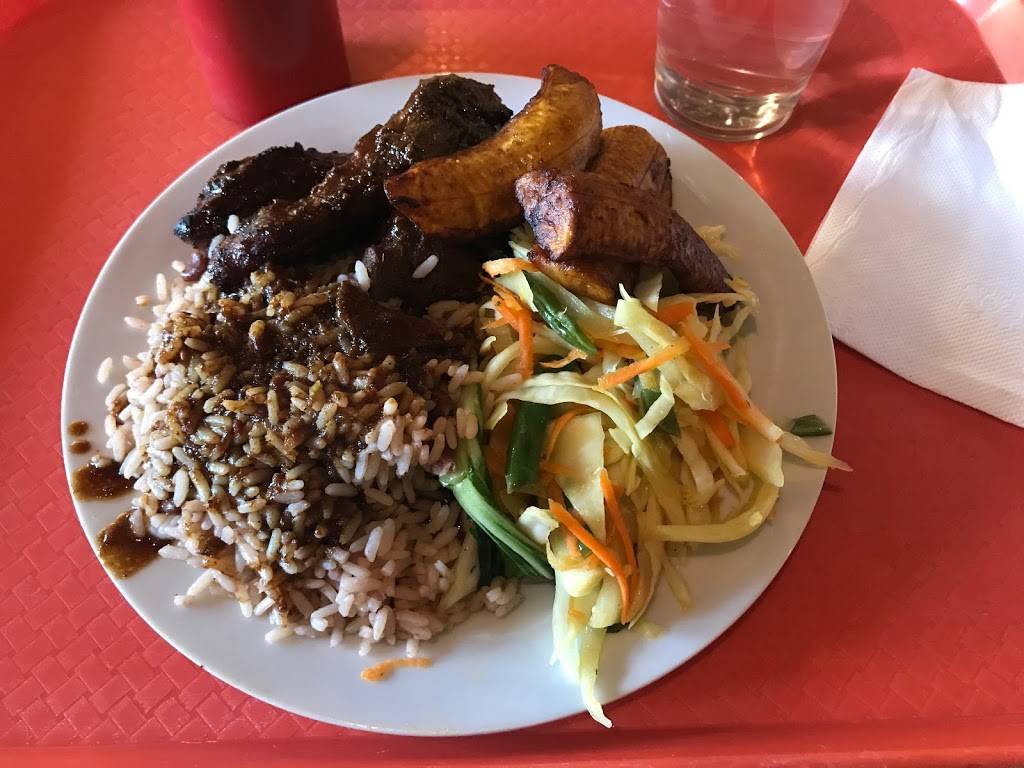 Spotlight Carribean Kitchen | restaurant | 130 Queens Plate Dr, Etobicoke, ON M9W 0B4, Canada | 4167407406 OR +1 416-740-7406