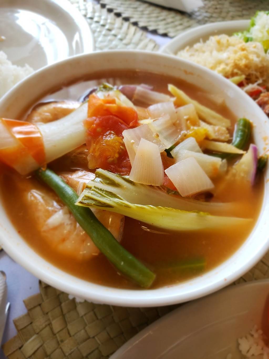 Laguna Cafe | restaurant | 8403 TX-151 #110, San Antonio, TX 78245, USA | 2103689455 OR +1 210-368-9455