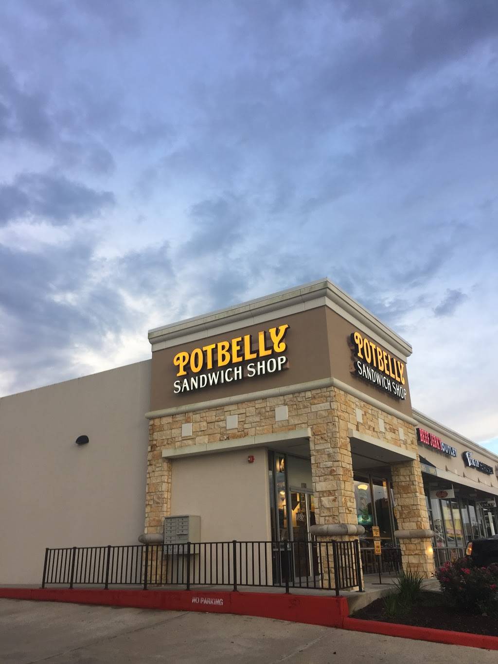 Potbelly Sandwich Shop | restaurant | 14215 Farm to Market 2920 #100, Tomball, TX 77377, USA | 8328436812 OR +1 832-843-6812