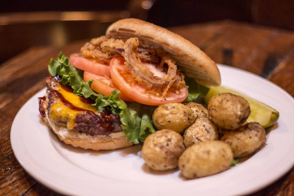 Port City Pub | restaurant | 4014, 424 Chillicothe St, Portsmouth, OH 45662, USA | 7403559015 OR +1 740-355-9015