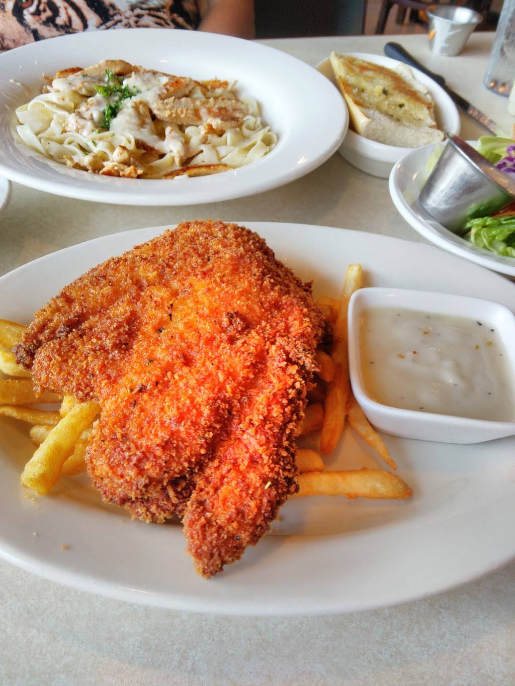 Texas Seafood Restaurant | restaurant | 10155 East Fwy, Houston, TX 77029, USA | 7136750750 OR +1 713-675-0750