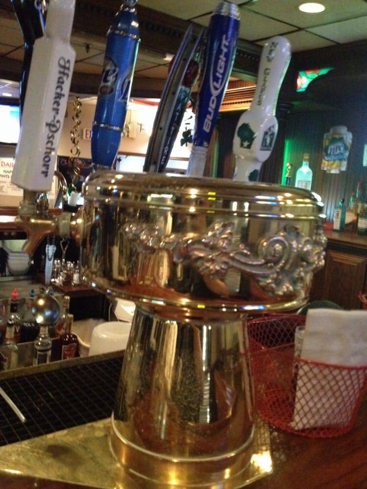 On The Edge Bar & Grill | restaurant | 6815 W Edgerton Ave, Greenfield, WI 53220, USA | 4144216244 OR +1 414-421-6244