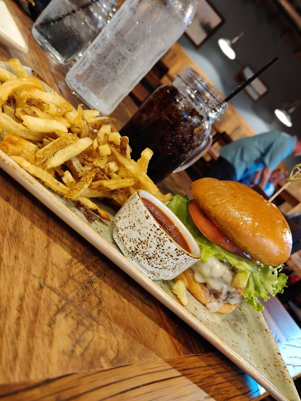 Riverside Brewing Company | restaurant | 1 Fountain St, Cambridge Springs, PA 16403, USA | 8148135005 OR +1 814-813-5005