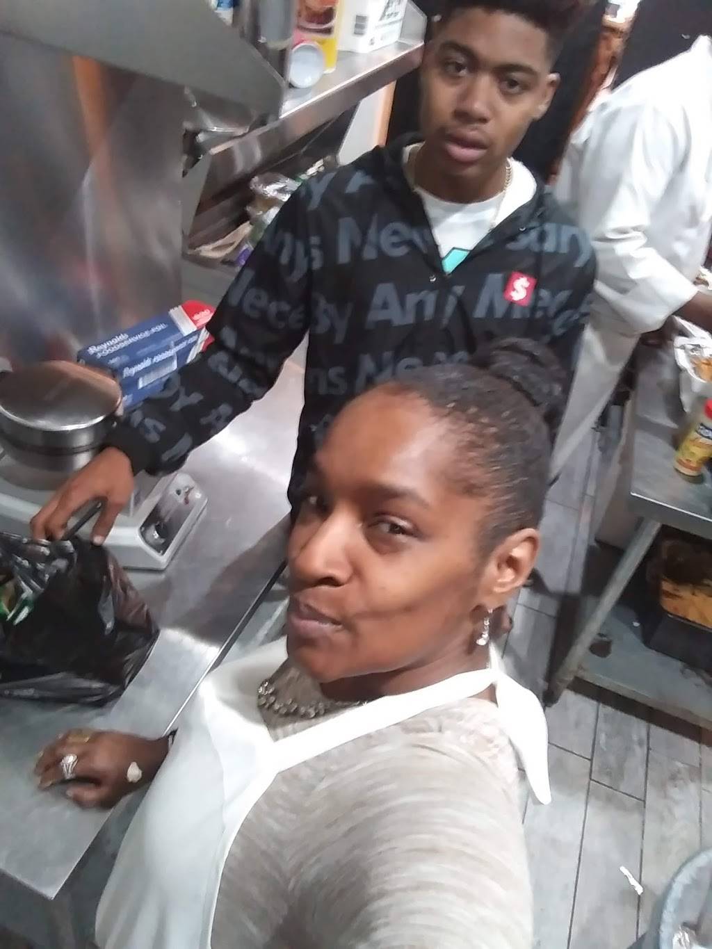 China Wok Chinese Restaurant | restaurant | 4613, Philadelphia, PA 19124, USA | 2155353688 OR +1 215-535-3688