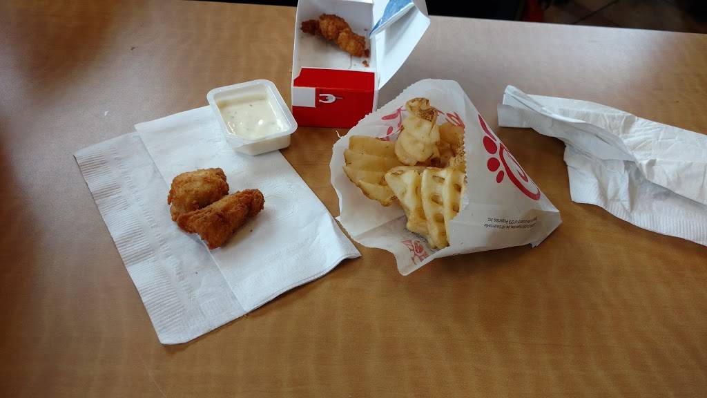 Chick-fil-A | restaurant | 575 Garden of the Gods Rd, Colorado Springs, CO 80907, USA | 7195317320 OR +1 719-531-7320