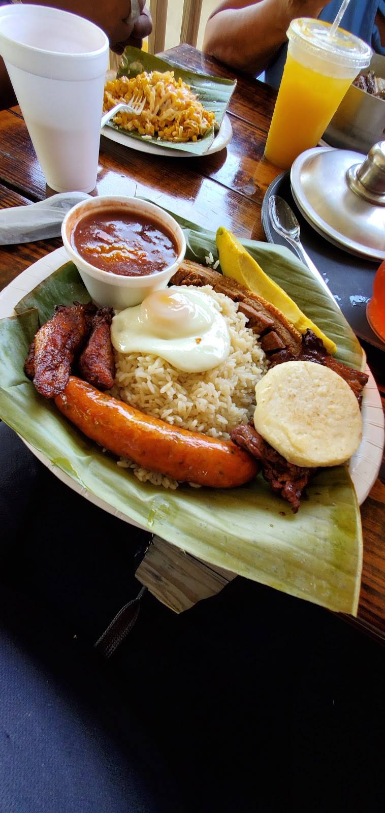 Pueblito Paisa Ranch | restaurant | 17480 SW 232nd St, Miami, FL 33170, USA | 7863673695 OR +1 786-367-3695