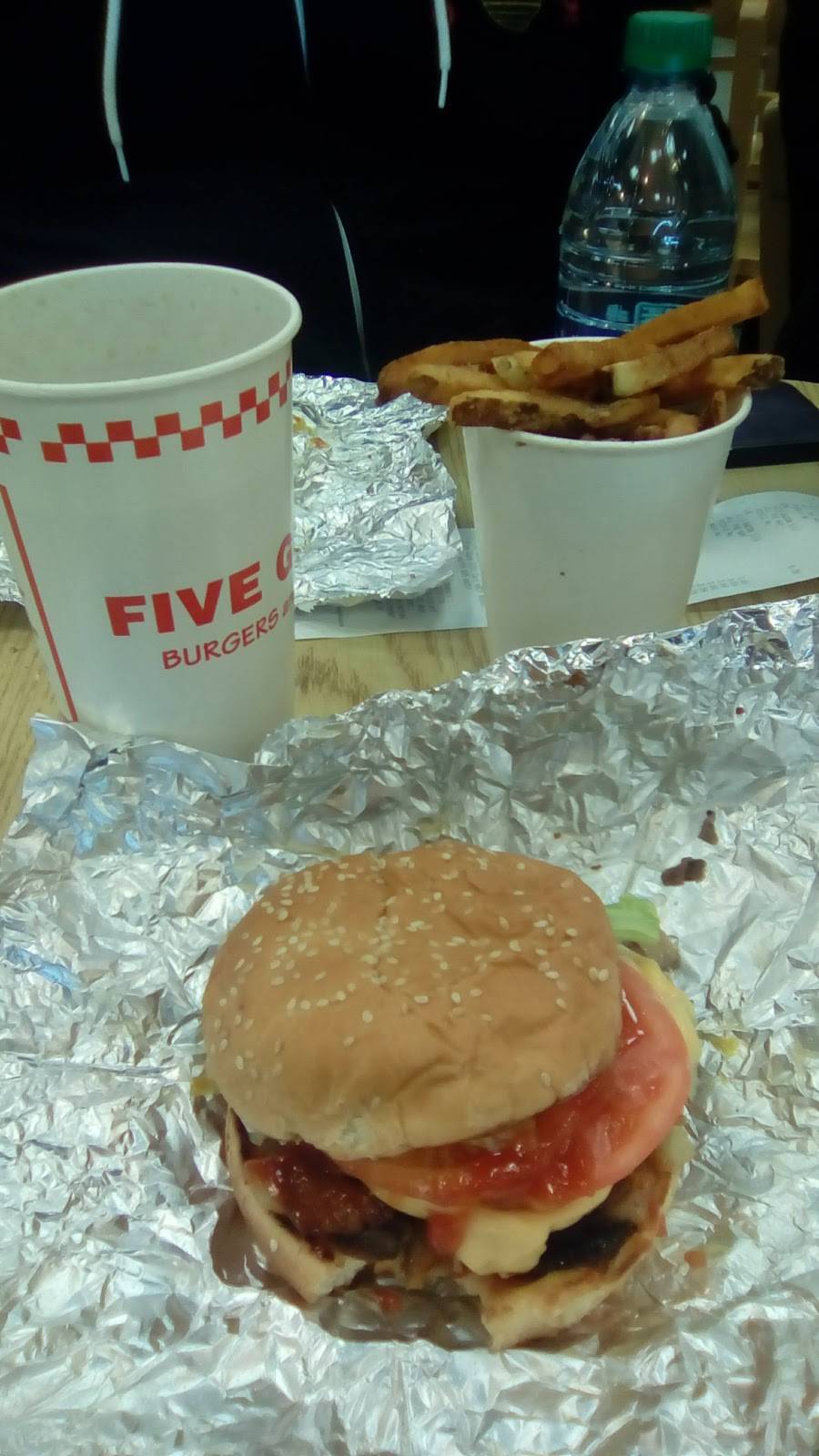 Five Guys | meal takeaway | 180 Main St, Saugus, MA 01906, USA | 7812310042 OR +1 781-231-0042