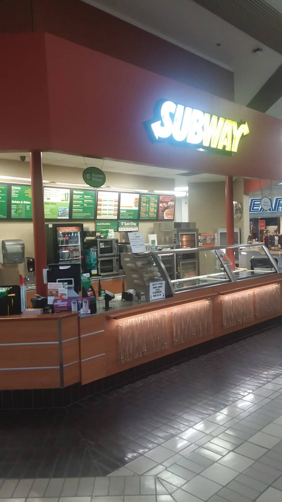 Subway | meal takeaway | 10315 Silverdale Way NW C05, Silverdale, WA 98383, USA | 3606925777 OR +1 360-692-5777