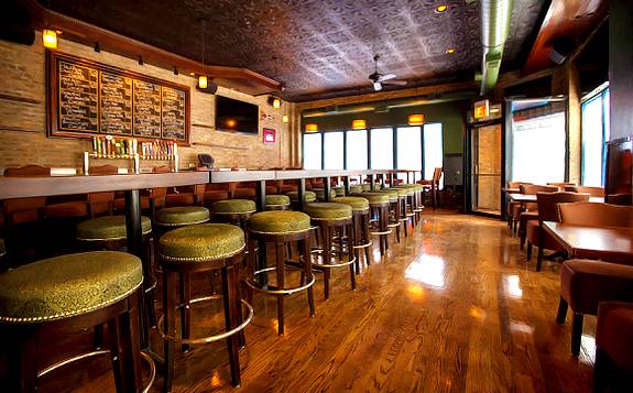 Monty Gaels Tavern & Grill | restaurant | 4356 N Leavitt St, Chicago, IL 60618, USA | 7732794900 OR +1 773-279-4900