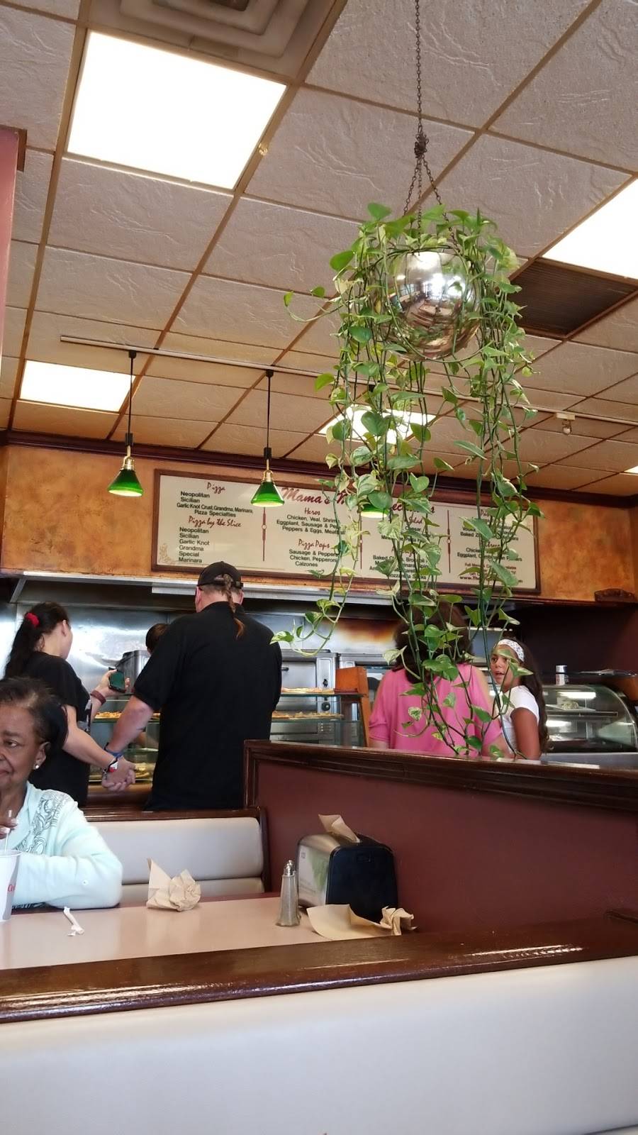 Mamas Pizza & Italian Restaurant | restaurant | 605 Middle Country Road Centereach Mall, Centereach, NY 11720, USA | 6315851498 OR +1 631-585-1498